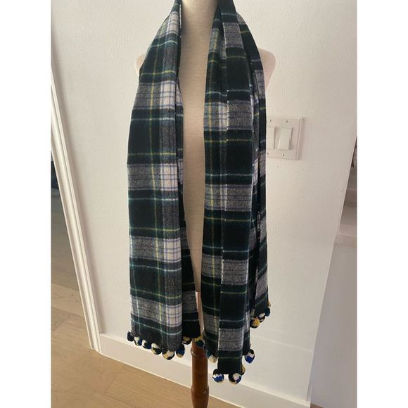 Wool scarf  - Picture 1 of 3